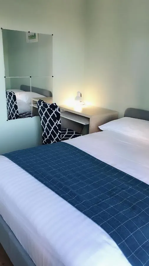 Edinburgh City Centre Old Town Holiday Apartment 3 Bedrooms