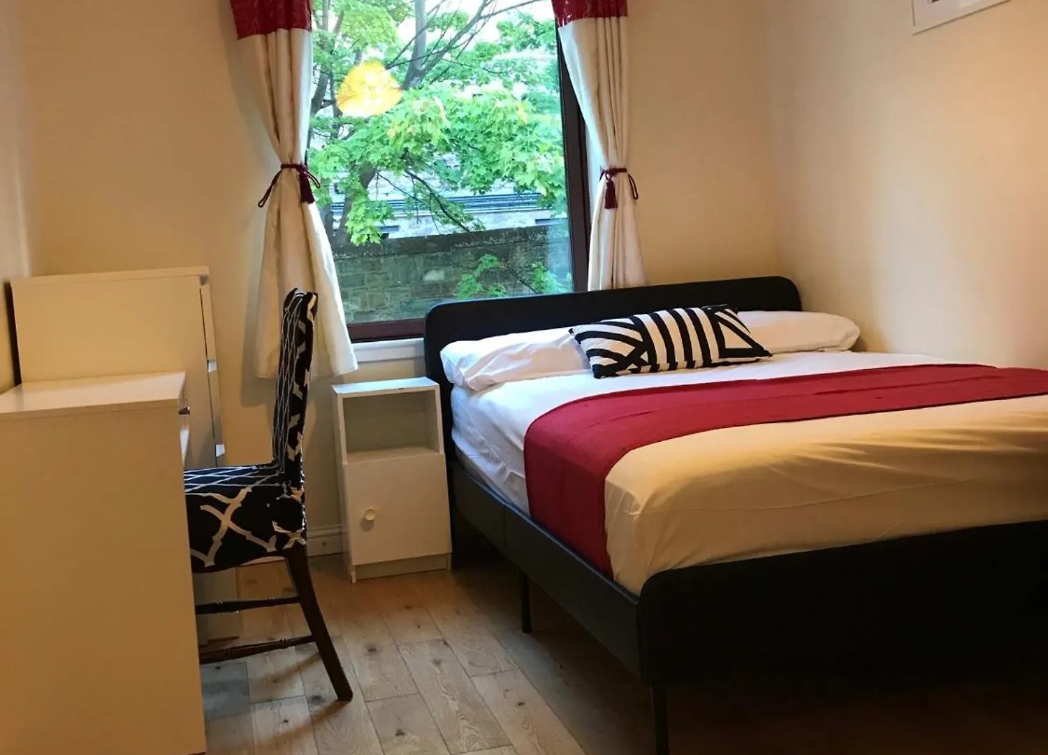 Edinburgh City Centre Old Town Holiday Apartment 3 Bedrooms Wielka Brytania